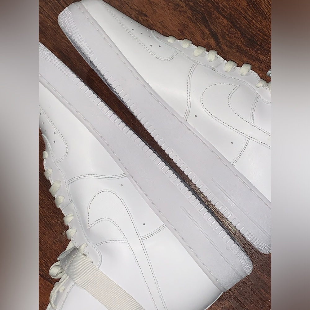 Nike size 16 shoe - Picture 12 of 15